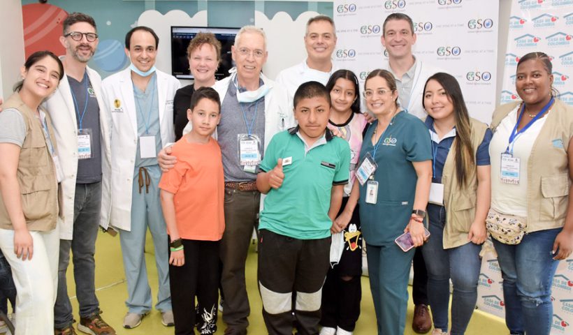 Un equipo multidisciplinario formado por la Fundación Valle del Lili, Global Spine Outreach y la Fundación Casa de Colombia. | Foto: Aymer Andrés Álvarez , Fundación Valle del Lili