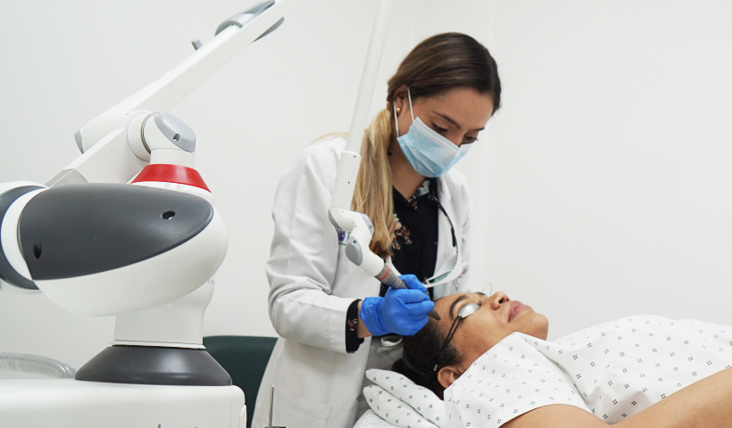 Descubre los beneficios y usos del láser dermatológico en la Fundación Valle del Lili